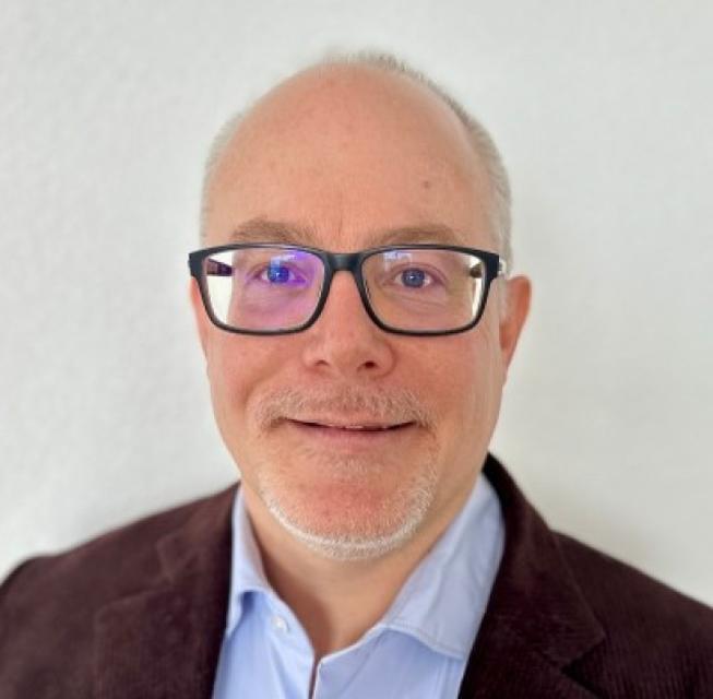 Image of Referent https://aussteller.finanzmesse.ch/media/messe/6/ref3-452.jpg