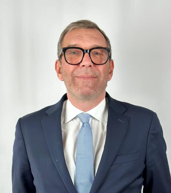 Image of Referent https://aussteller.finanzmesse.ch/media/messe/6/ref4-488.jpg