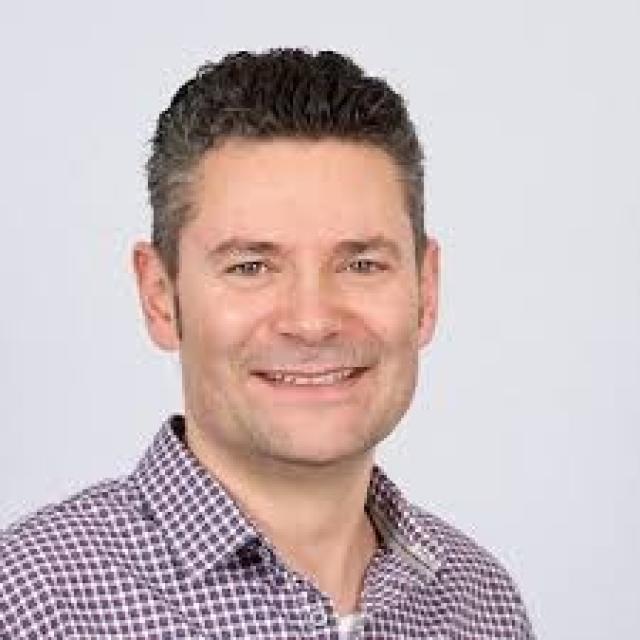 Image of Referent https://aussteller.finanzmesse.ch/media/messe/6/ref2-461.jpg